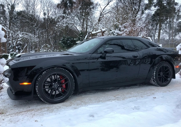 Dodge Challenger cena 390000 przebieg: 1695, rok produkcji 2019 z Szydłowiec małe 781